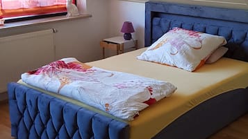 2 bedrooms, free WiFi, bed sheets