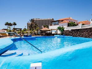 Pool - Paraiso Royal I, Sunny Terrace & Heated Pool (Playa de las Américas)