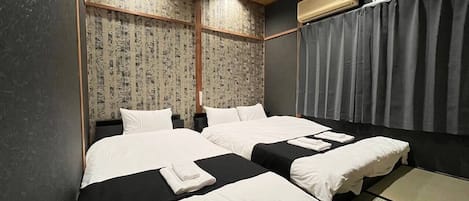Rumah Basic | 3 kamar tidur, Wi-Fi gratis, dan seprai linen