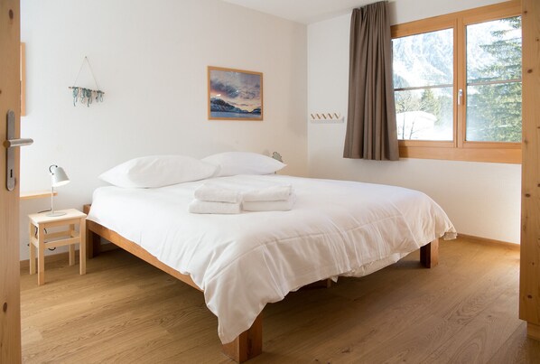 3 Schlafzimmer, kostenloses WLAN, Bettwäsche