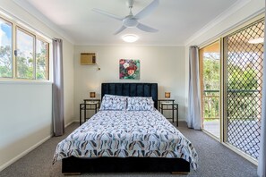 3 室のベッドルーム、ベッドシーツ