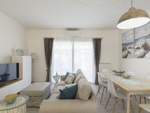 TV - Parco San Rocco Home by Interhome (Alassio)