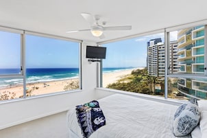 2 Bedroom Deluxe Apartment | Iron/ironing board, cribs/infant beds, rollaway beds, free WiFi