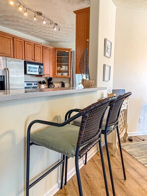 Fridge, microwave, stovetop, dishwasher - Condo w/ Beach, Pool, Kayaks, Bikes & Golf Access (Cape Charles)