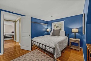 Unclassified image, 2 of 35, button