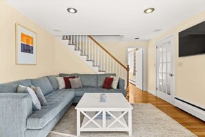 Unclassified image, 3 of 35, button