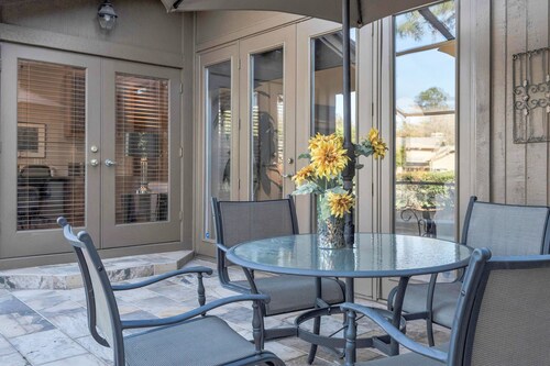 Relaxing Resort Getaway: 2BR Home w/two PGA Golf Courses |Saddlebrook Resort Amenities |30 Night Min