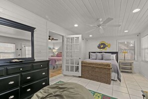 3 Schlafzimmer, Bügeleisen/Bügelbrett, Reisekinderbett, WLAN