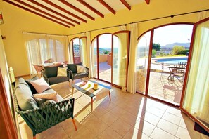 TV, DVD player, stereo - Marquesol - pri. pool villa with captivating hill views in Benitachell (Benitachell)