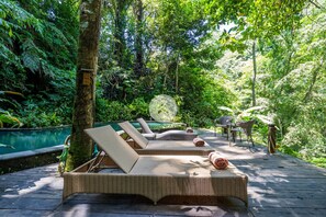 Property grounds - Anam Cara Villa, a stunning antique style & a nature sanctuary (Bali)