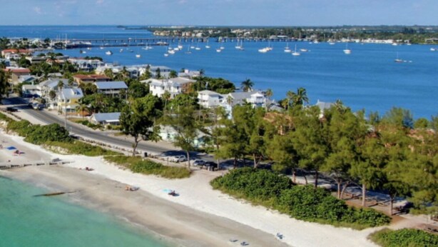 Exterior - The Sailor Park (Bradenton Beach)