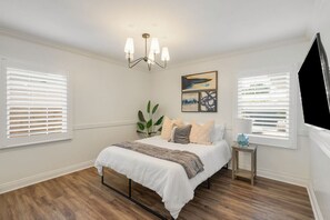 4 室のベッドルーム、アイロン / アイロン台、旅行用ベビーベッド、WiFi