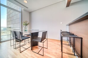 Dining - Prime DIFC Duplex with Iconic Skyline Views (Dubai)