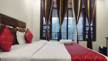 Deluxe Room | 1 bedroom, premium bedding, free WiFi, bed sheets