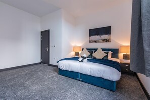 3 habitaciones, tabla de planchar con plancha y wifi gratis 