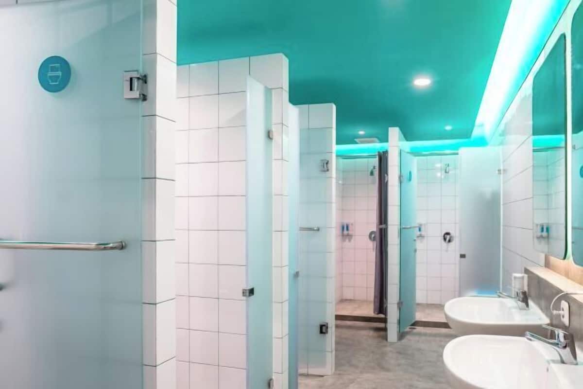 Shower, free toiletries, hair dryer, slippers