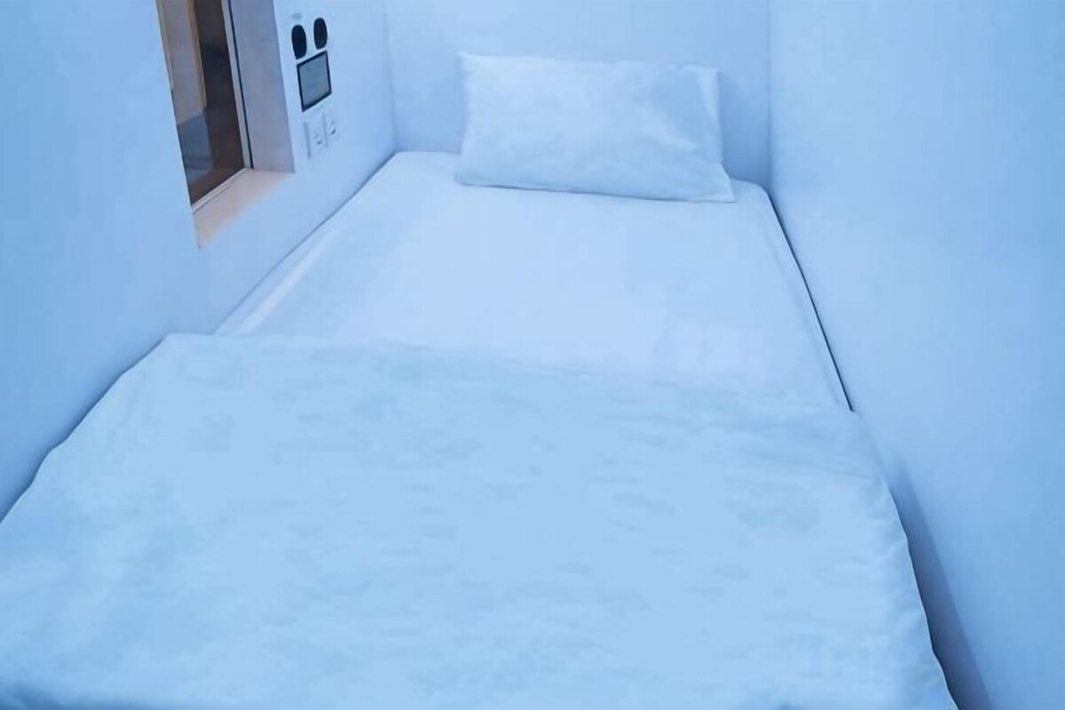 Soundproofing, WiFi (free), bed sheets
