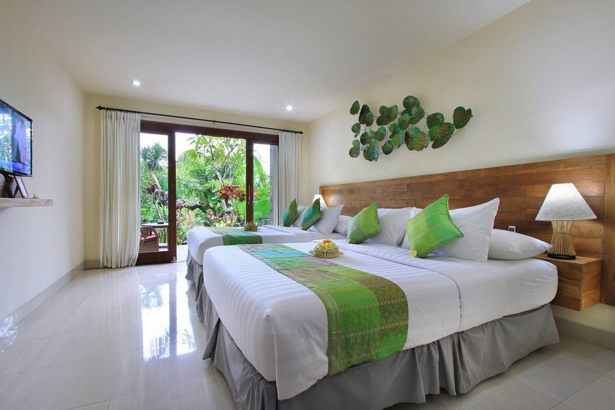 Superior Twin Room | 1 bedroom, free WiFi, bed sheets