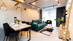 Apartamento (5B/27) | Zona de estar | Una televisión de pantalla plana