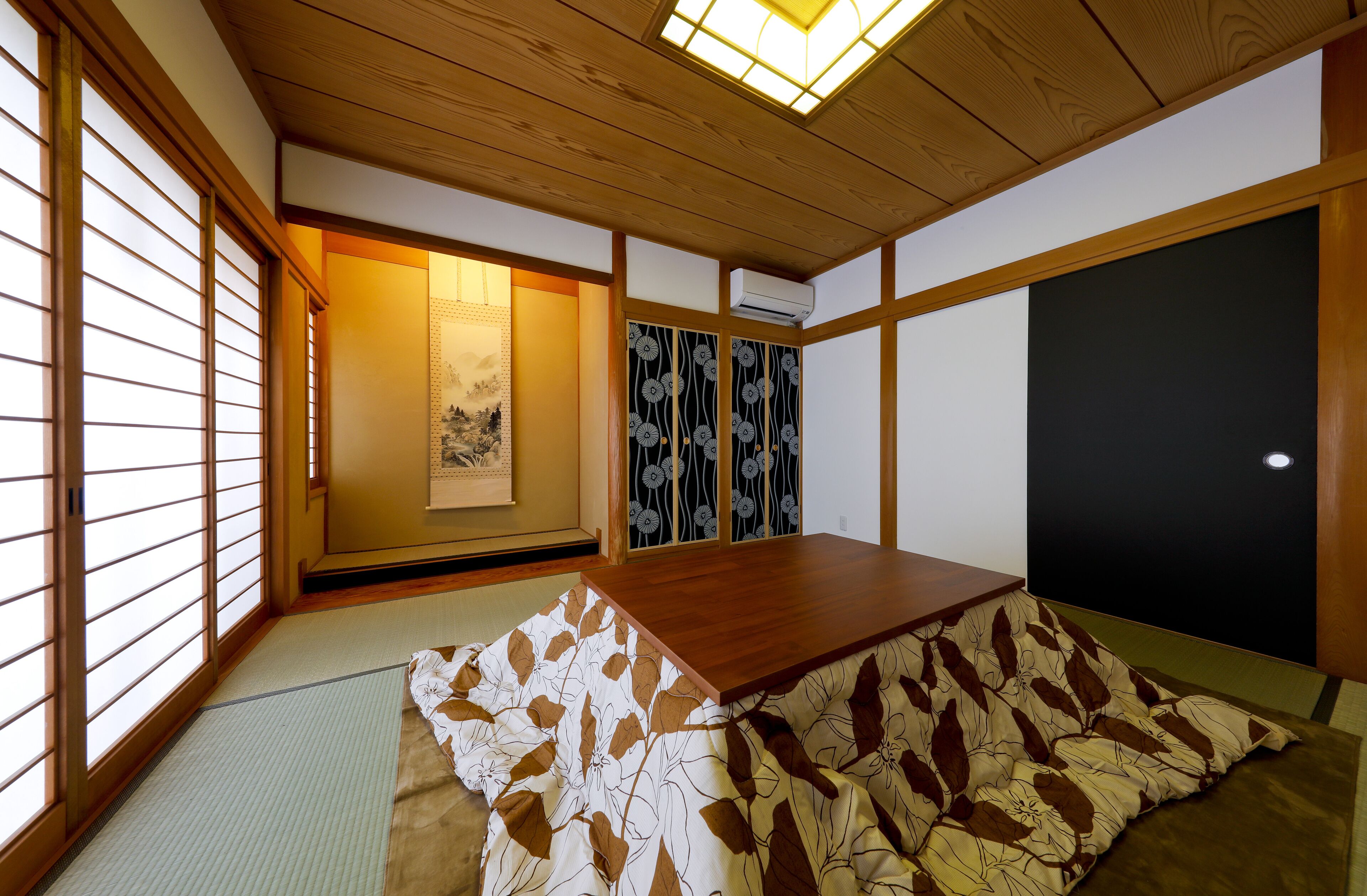 3 bedrooms, WiFi (free)