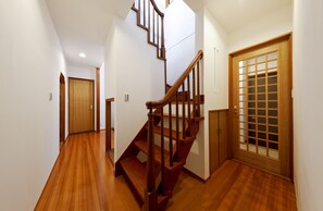 Staircase - Residence inn Makinoyado (Osaka)