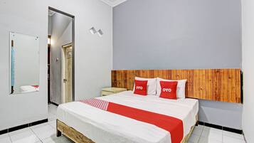 Kamar Double Deluks | Meja kerja, Wi-Fi gratis, dan seprai linen