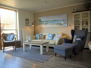 Smart TV, DVD player, books