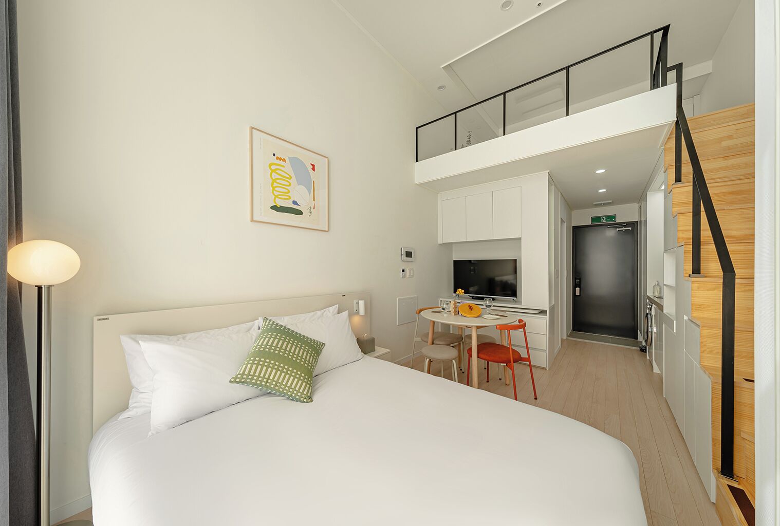 Studio Loft | Hypo-allergenic bedding, desk, laptop workspace, blackout curtains