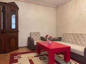 Interior - Tashkent Ganga Square ,  Gafur Gulam M-S (Tashkent)