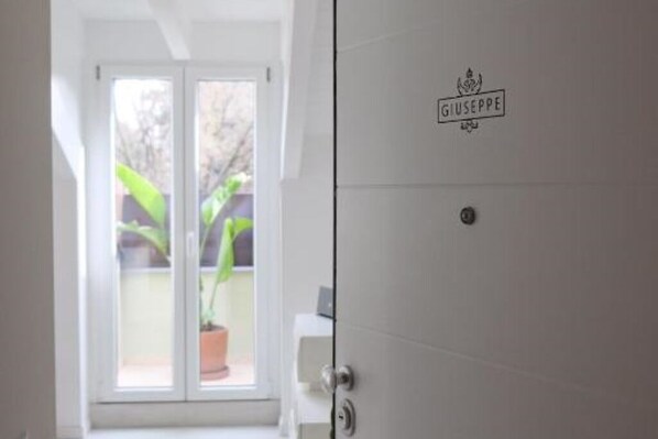 Interior - Joseph Apartment (Milano)