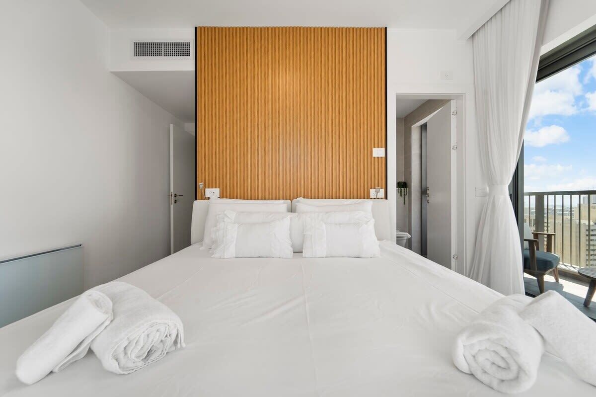 3 bedrooms, iron/ironing board, travel crib, WiFi
