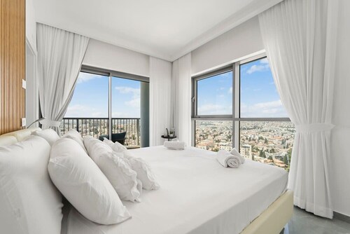 Savyon View 3BDR - ApartHotels In City Center