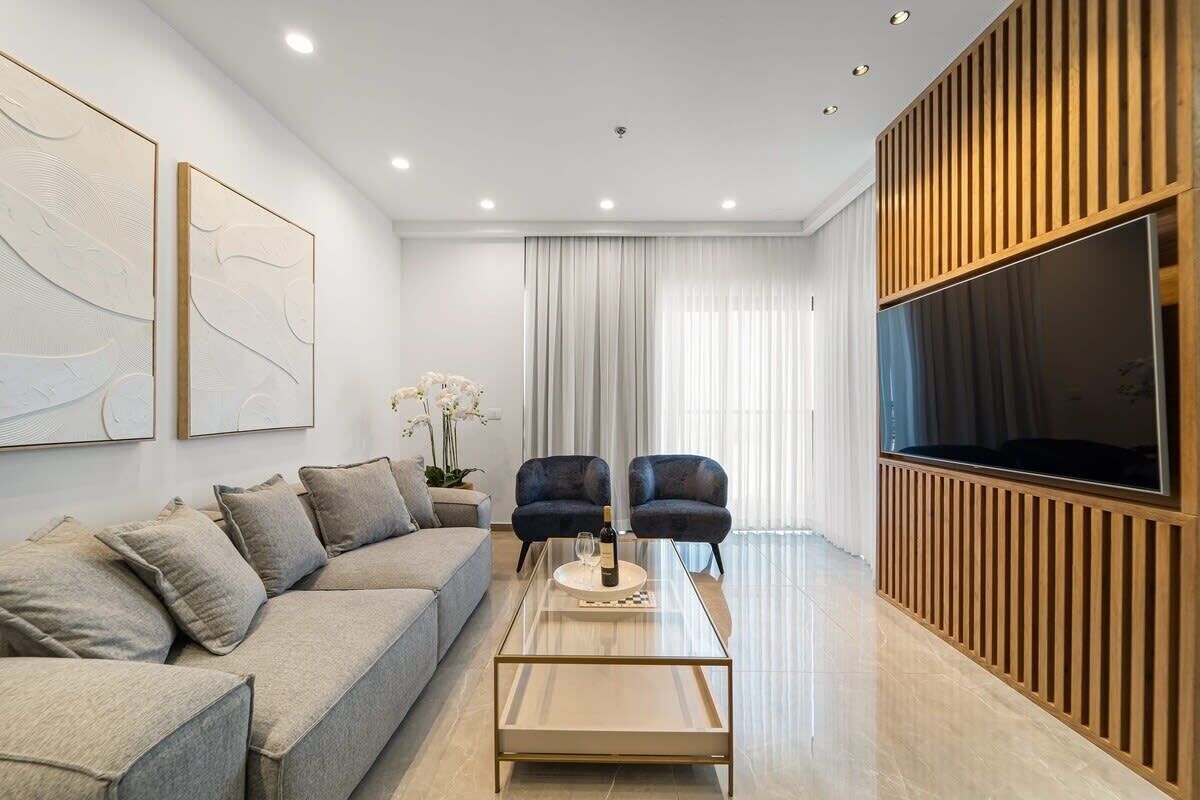 TV, offices