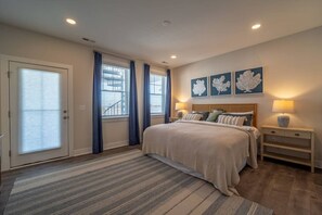 4 Schlafzimmer, Schreibtisch, Bügeleisen/Bügelbrett, WLAN