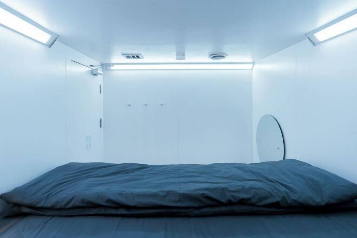 1 habitación, sistema de insonorización, wifi gratis y ropa de cama
