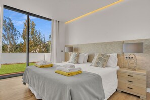 4 Schlafzimmer, Bügeleisen/Bügelbrett, kostenloses WLAN, Bettwäsche