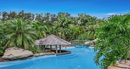 Cuttlefish Cove - 2BR Resort Living by Diggers Beach