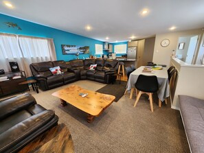 Smart TV, DVD player, video library, stereo