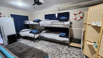4 chambres, fer et planche Ă repasser, lit parapluie, Wi-Fi gratuit