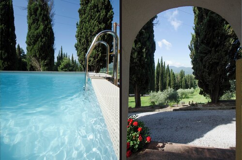 Private Tuscan Villa , private pool,immersed in a breathtaking park, sleeps 6