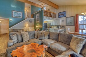 Smart TV, fireplace, DVD player - A/C Spacious Cozy Condo (Pagosa Springs)