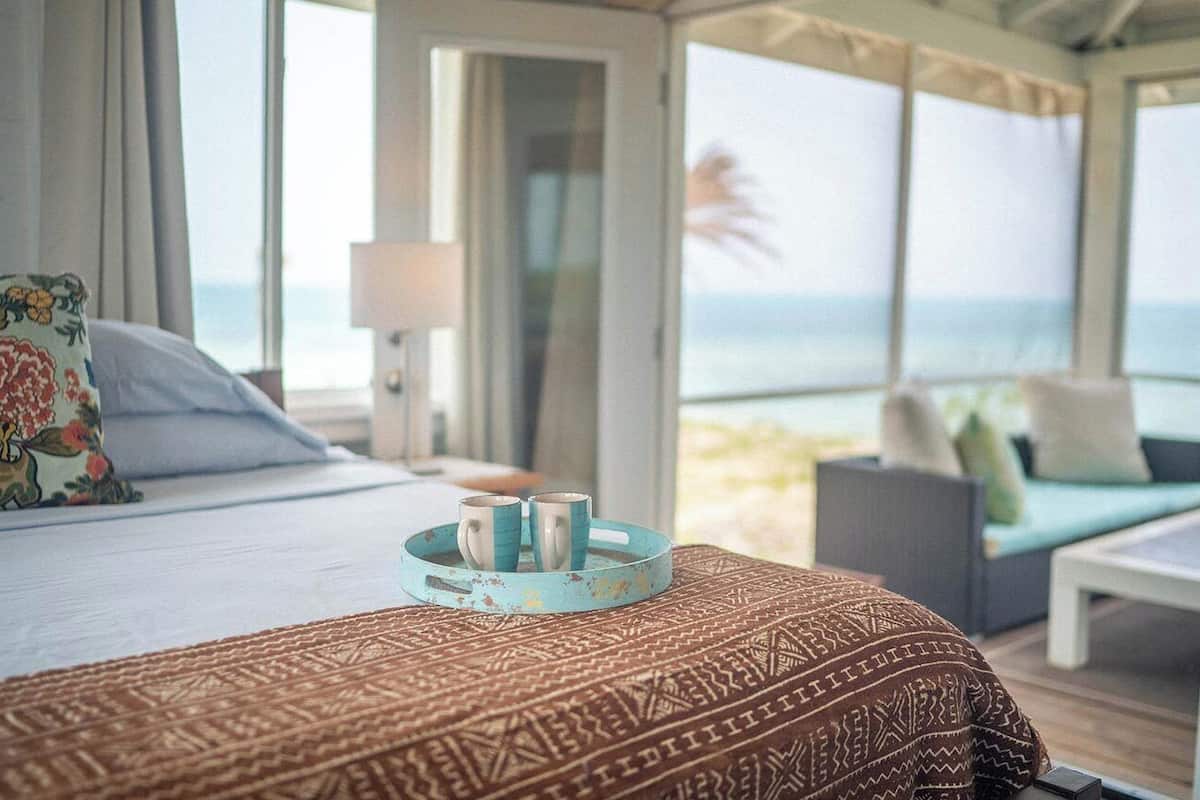 In-room safe, iron/ironing board, WiFi (free), bed sheets