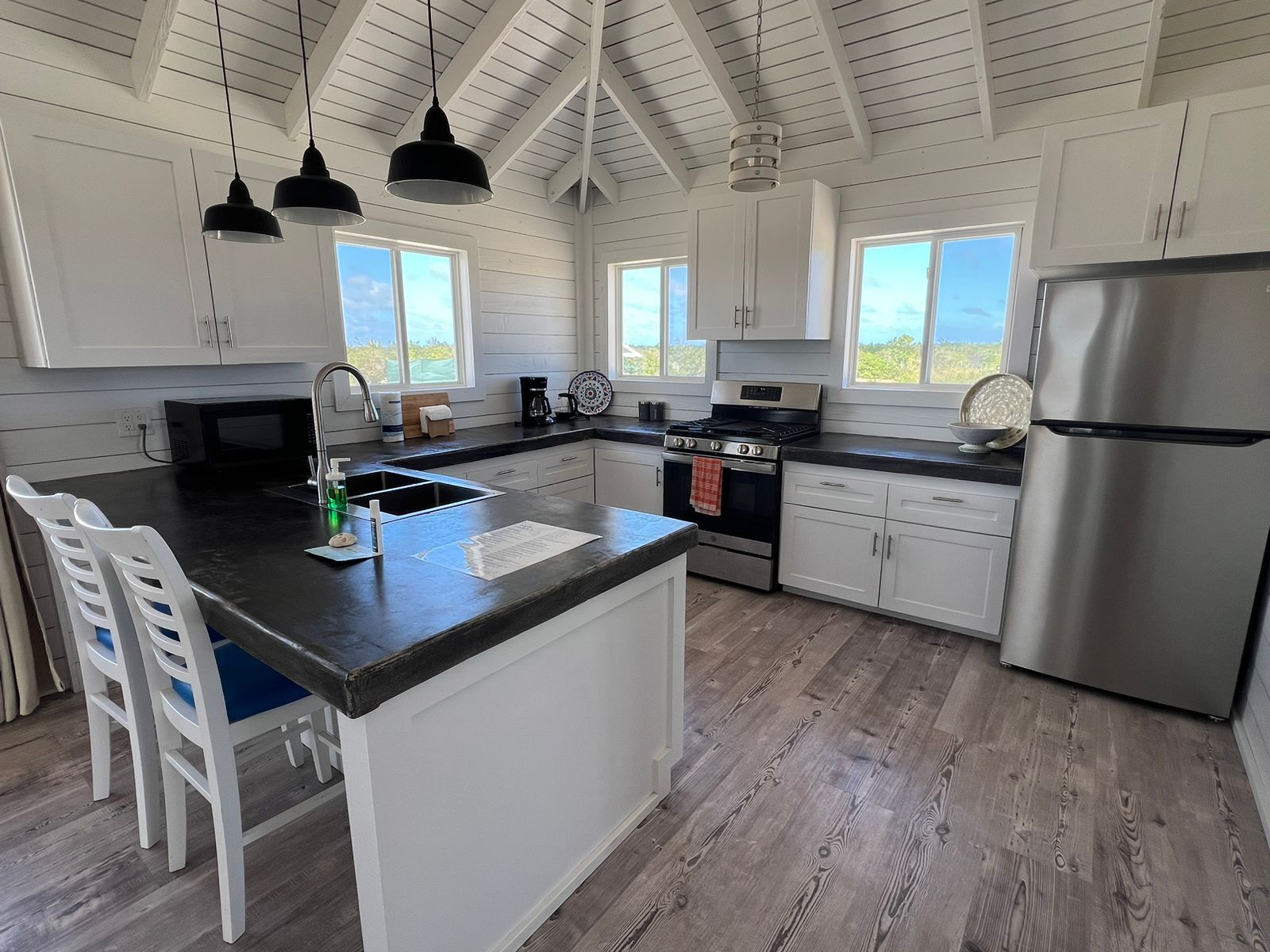 Premium-Ferienhaus, 1 King-Bett, Strandblick | Eigene Küche | Großer Kühlschrank, Mikrowelle, Ofen, Herdplatte