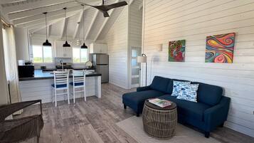Premium Cottage, 1 King Bed, Beach View | Living area