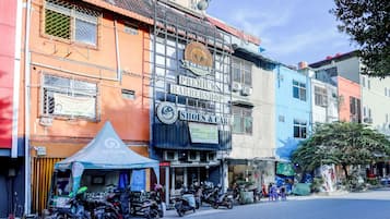 Mặt tiền nơi lưu trú