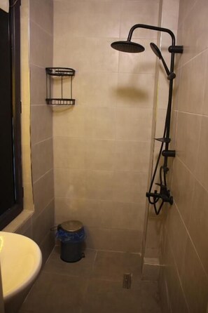 Hair dryer, slippers - Ambar Hotel (Istanbul)
