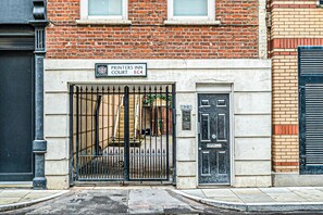 Exterior detail - Spacious 2-Bedroom Flat in London's Holborn (London)