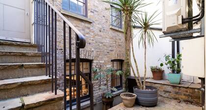 Elegant 2BR 2BA with Patio close to Waterloo