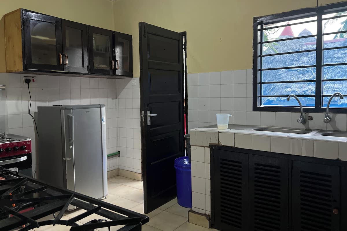 Family House, Smoking | Private kitchen | Fridge