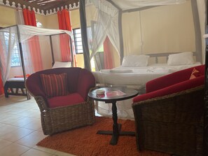 Desk, laptop workspace, iron/ironing board, free WiFi